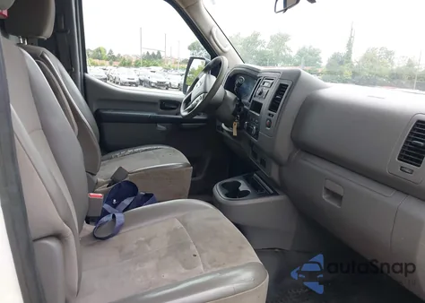 2017 Nissan Nv Cargo Nv2500 Hd S V6 из США, поврежденный, VIN 1N6BF0KY7HN805614